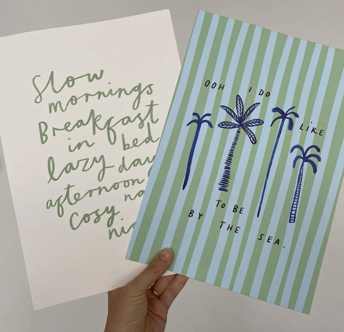 OH I DO LIKE TO BE BY THE SEA