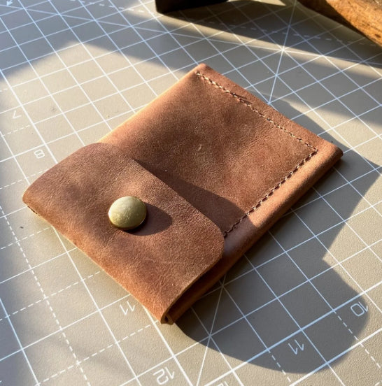 OUTLINE WALLET - SOFT BROWN