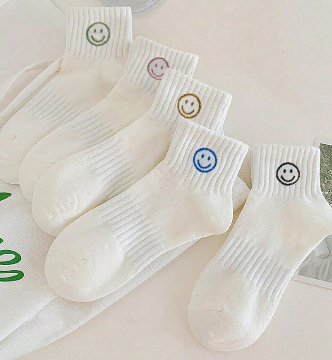 SMILEY FACE ANKLE SOCKS