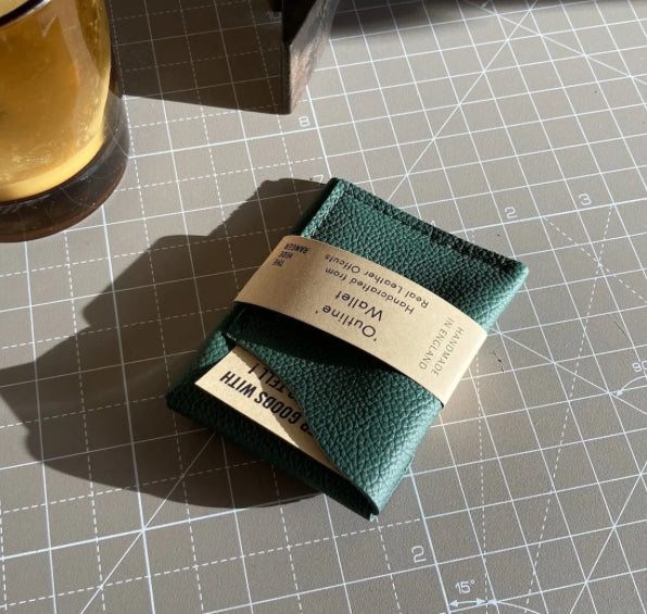 OUTLINE WALLET- JADE