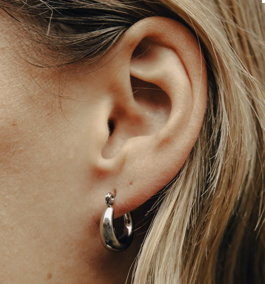 SILVER CRESCENR HOOP EARRLINGS