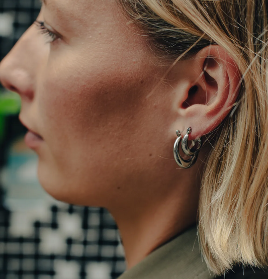 SILVER CRESCENR HOOP EARRLINGS