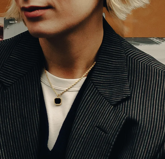 GOLD ROPE CHAIN PENDANT NECKLACE