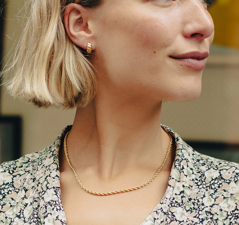 GOLD ROPE TWIST CHAIN NECKLACE